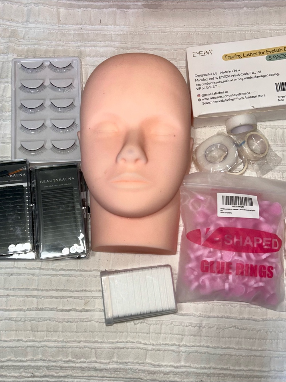 Practice Mannequin Head with Lash Training Kit